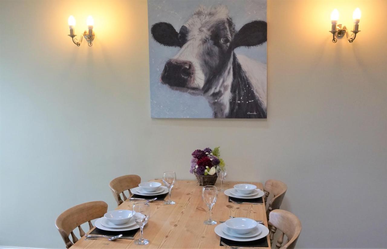 Sheep Dip Cottage - 5* Cyfie Farm, With Log Burner And Private Hot Tub Llanfyllin Екстер'єр фото